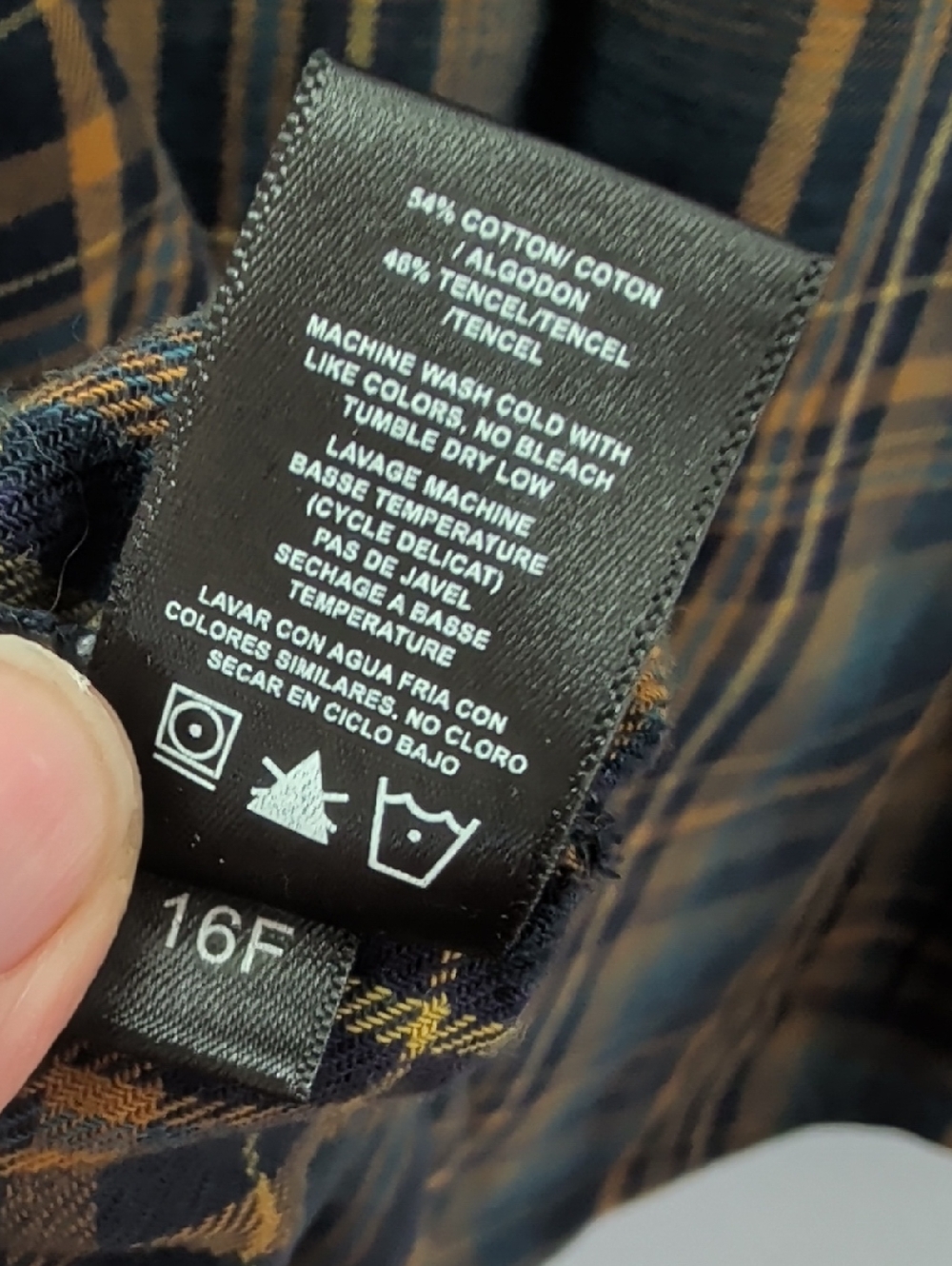 KÜHL Plaid Button-Up Flannel Shirt in Black and Tan - Picture 9 of 9